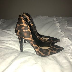 Jessica Simpson Leopard Pumps